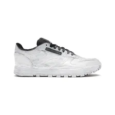 Reebok Reebok Classic Leather Tabi Maison Margiela Bianchetto