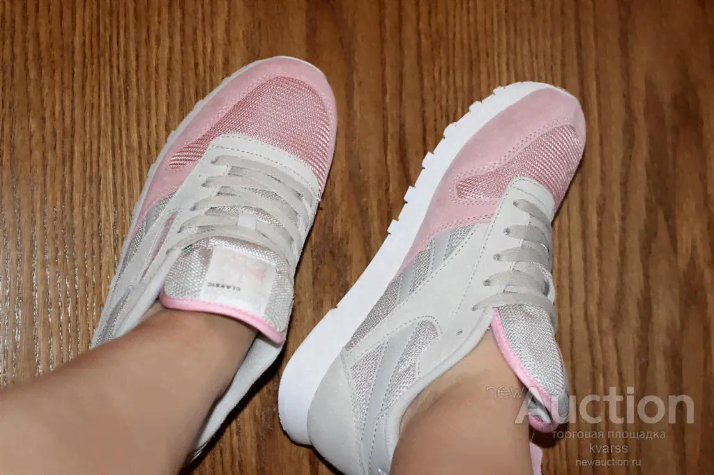 Кроссовки Reebok женские