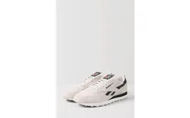 Кроссовки мужские Reebok ID1593 белые 9.5 US