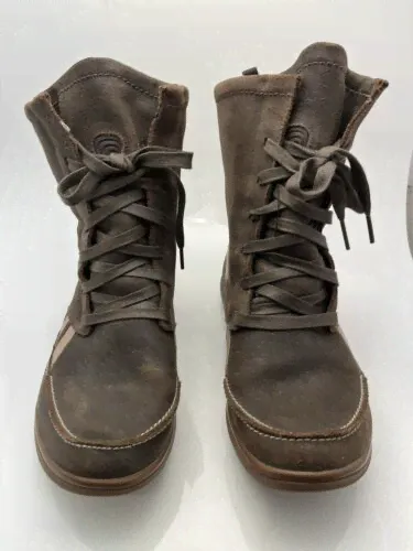 Reebok EasyTone Boots with Thinsulate Womens Size 8.5 M -Excellent Condition