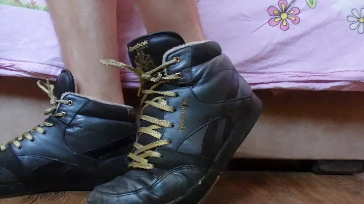 Reebok Courtee Mid J08391-used 3 years-sneakers