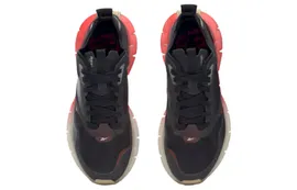 Беговые кроссовки Reebok Zig Kinetica черно-красные