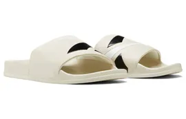 Спортивные тапочки Reebok Classic Slide FW5753