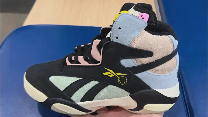 Reebok Shaq Attaq Smiley Basketball Shoes