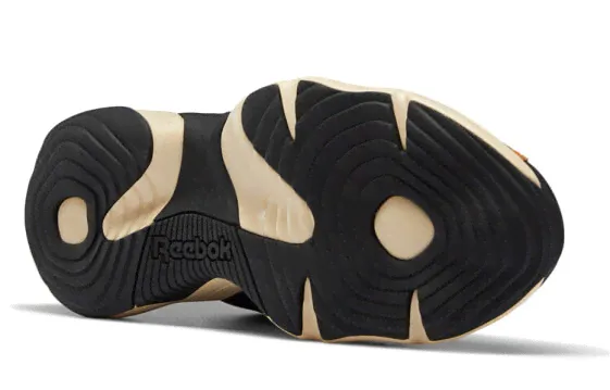 Vector Runner Kung Fu Panda X Reebok 'Black Salted Caramel'