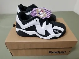 new Reebok Classic Little kids Toddler Kamikaze II low sneakers
