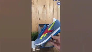 Reebok Aztec - vintage inspired look.