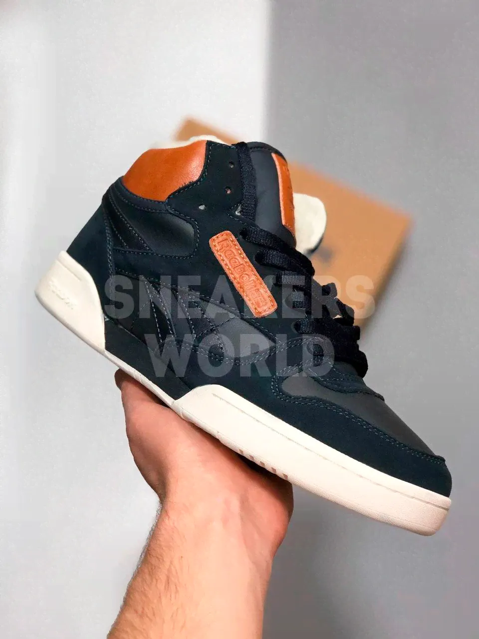 Reebok Classic Exertion Mid зимние кроссовки