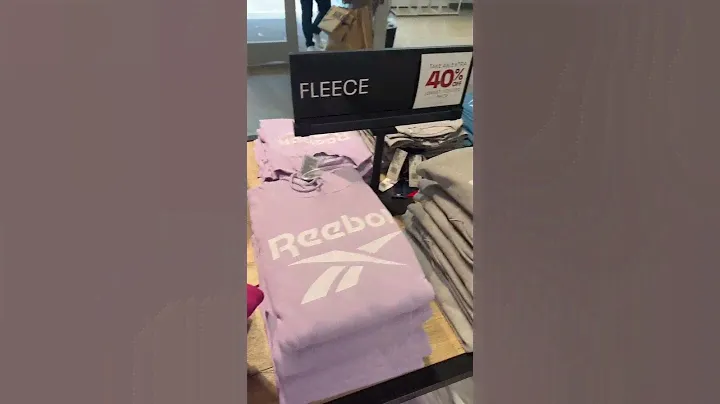 Summer shopping at Reebok