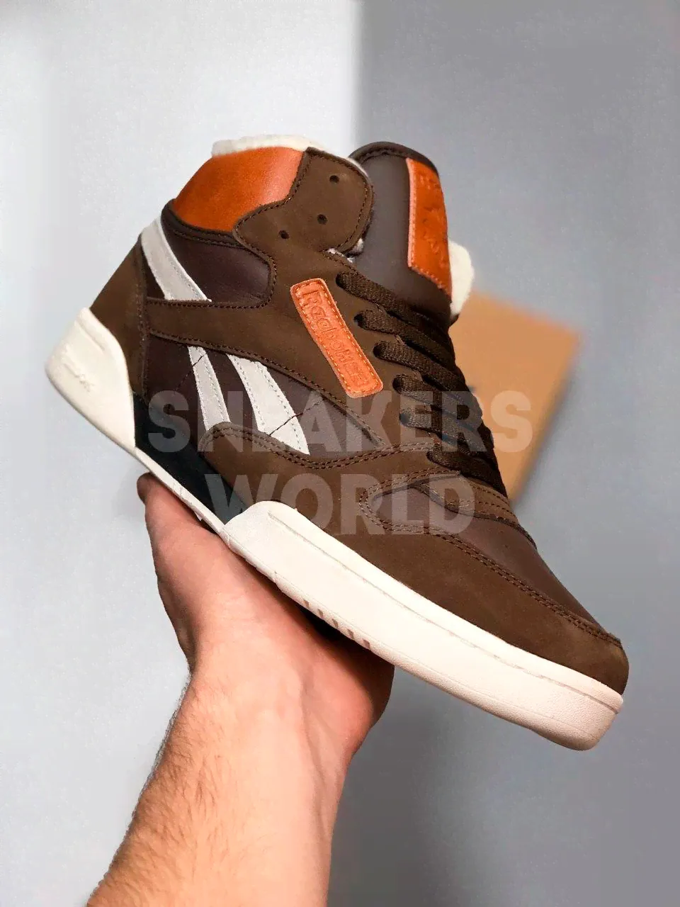 Кроссовки Reebok Classic Exertion Mid зимние-0